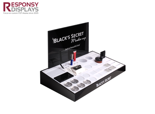 關(guān)于零售商店展示，你知道展架哪些特質(zhì)是吸引客戶的原因嗎？