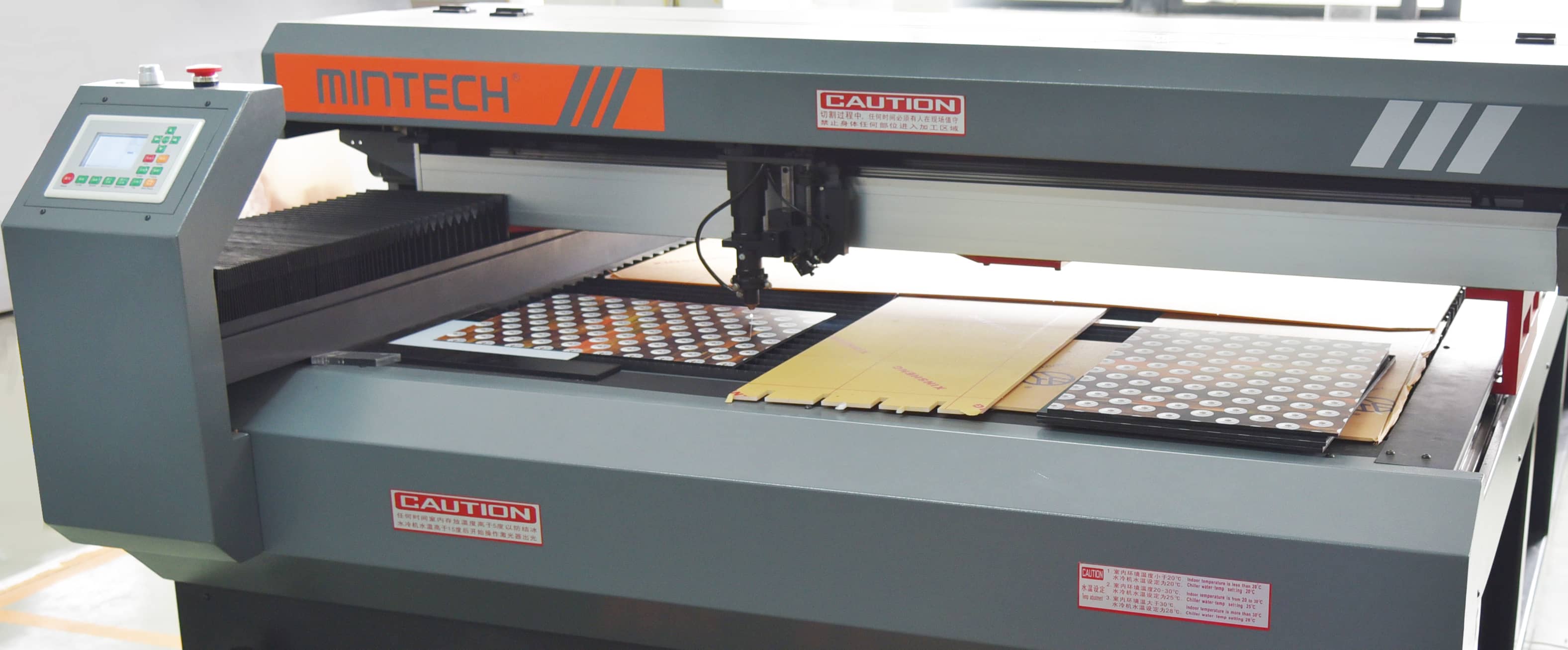 亞克力展示架是怎么制造出來的？具體的制作過程是啥？