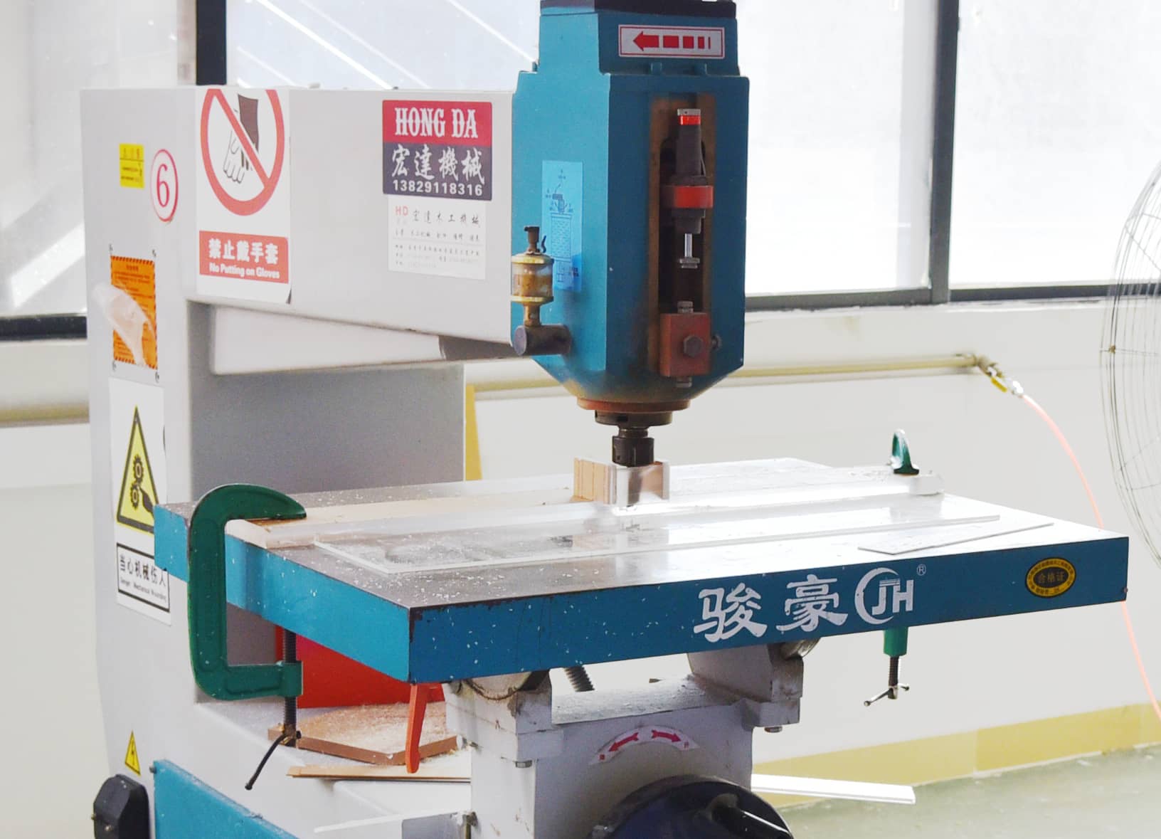 亞克力展示架是怎么制造出來的？具體的制作過程是啥？